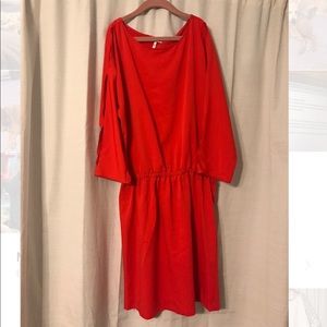 Sexy slit sleeve flowy French Connection dress